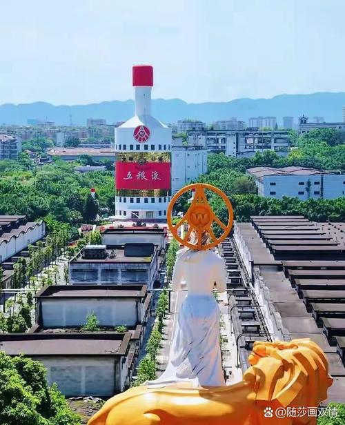 他辞掉外企高薪工作，通过多次内部推荐及公开面试，竟然进了一个白酒厂